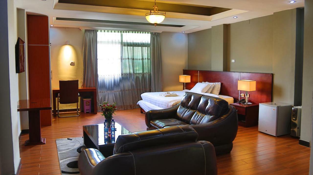 Yinm Furnished Apartment Addis Ababa Eksteriør billede