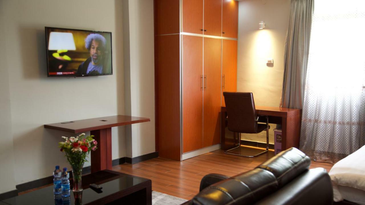 Yinm Furnished Apartment Addis Ababa Eksteriør billede
