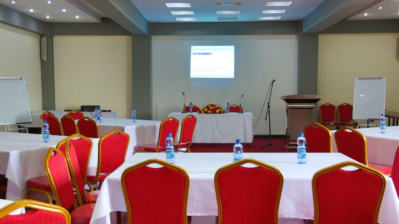 Yinm Furnished Apartment Addis Ababa Eksteriør billede