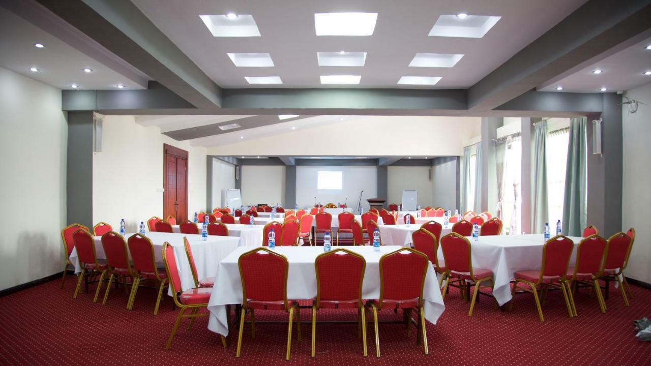 Yinm Furnished Apartment Addis Ababa Eksteriør billede